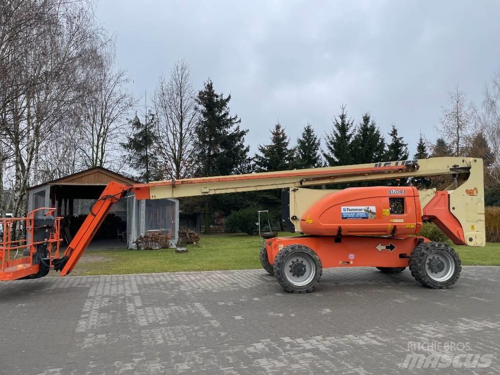 JLG 800 AJ 관절형 전동이동 리프트