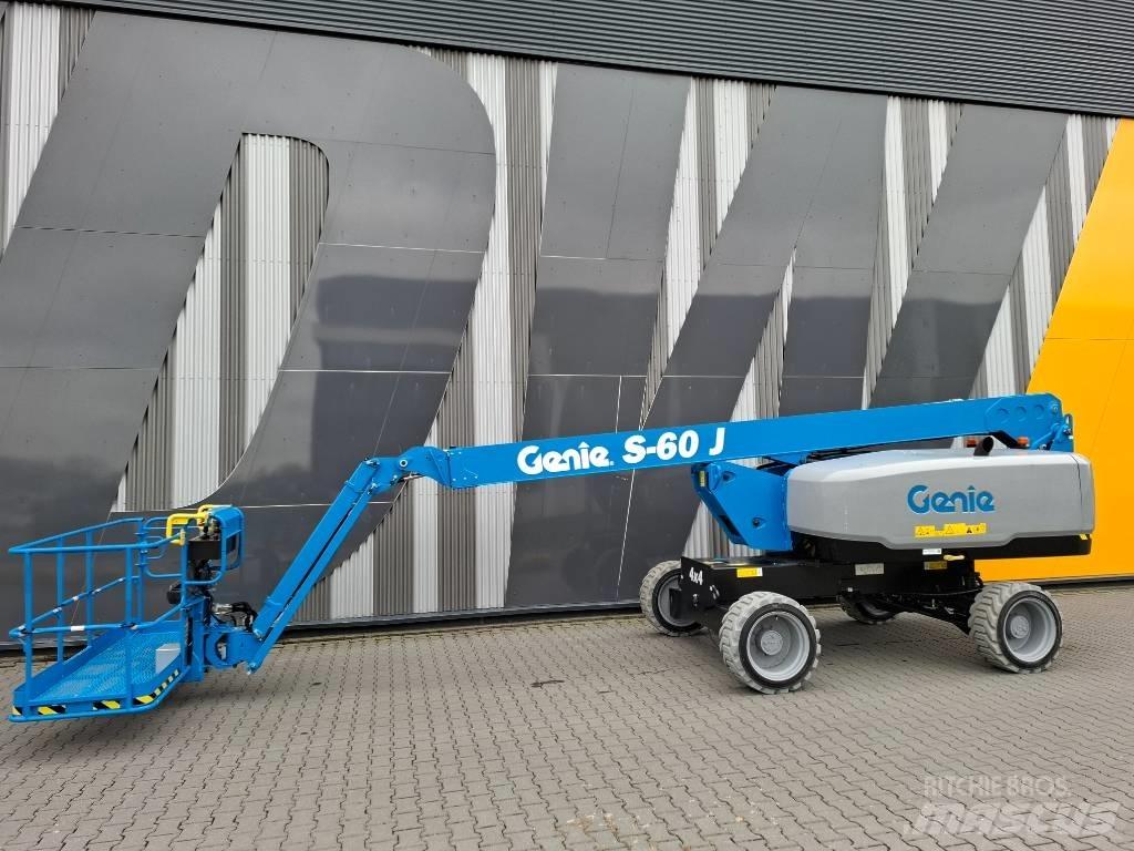 Genie S-60J 견인식 전동이동 리프트