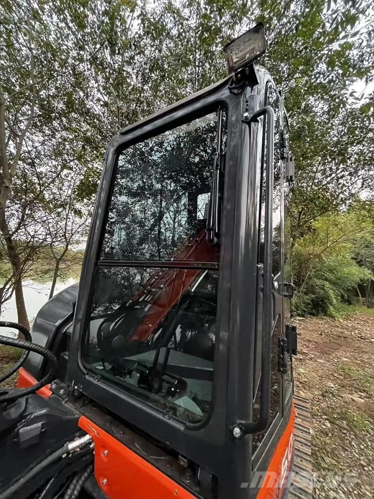 Hitachi ZX 50 소형 굴삭기 7톤 미만