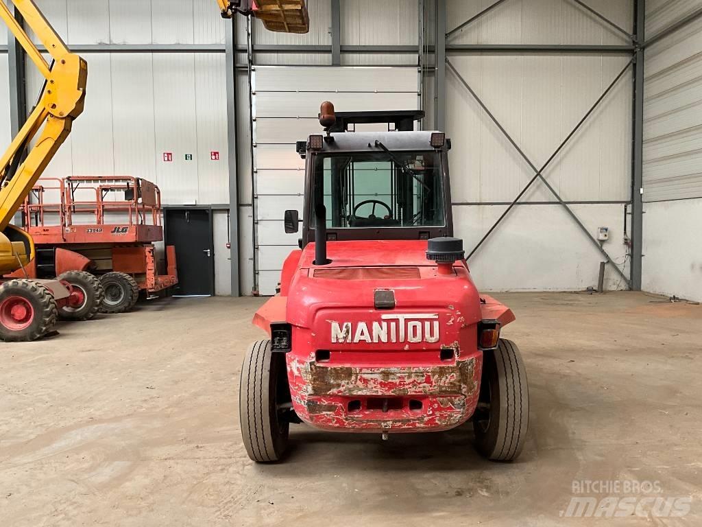 Manitou MC 40 험지용 트럭