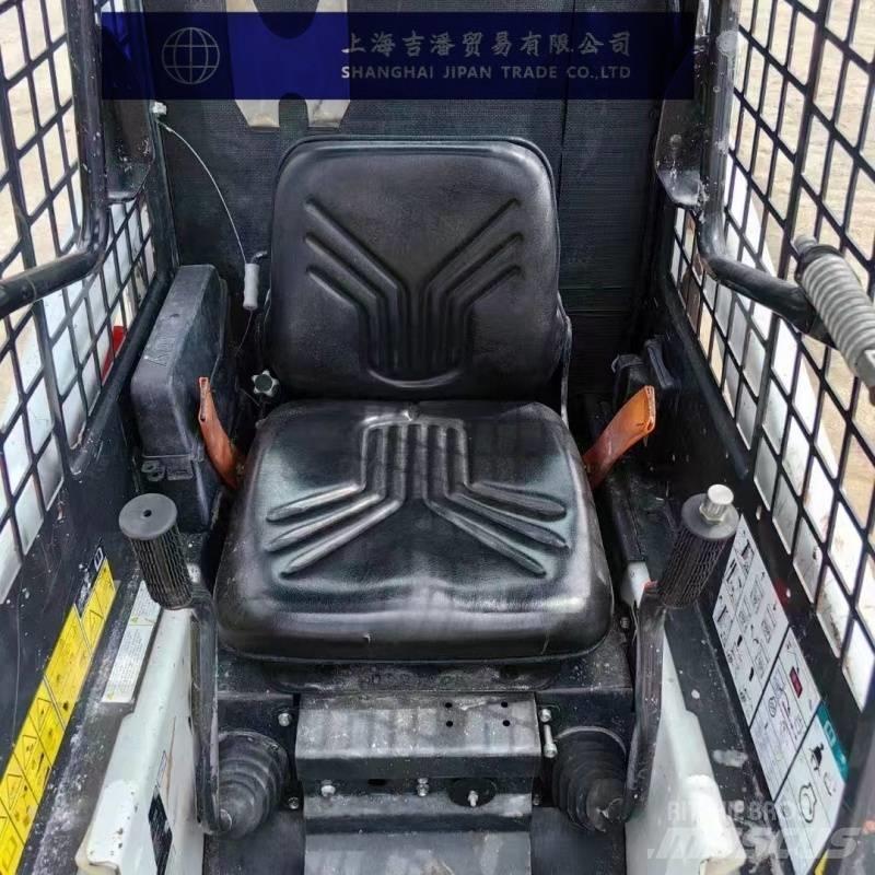 Bobcat s70  스키드로더