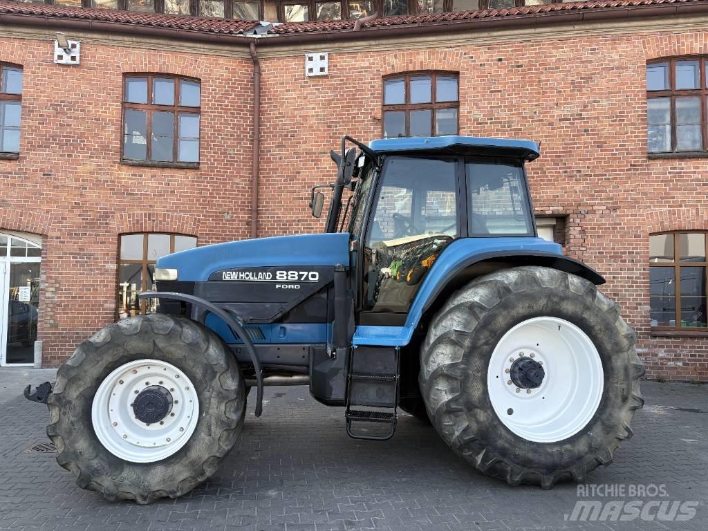 New Holland 8870 트랙터