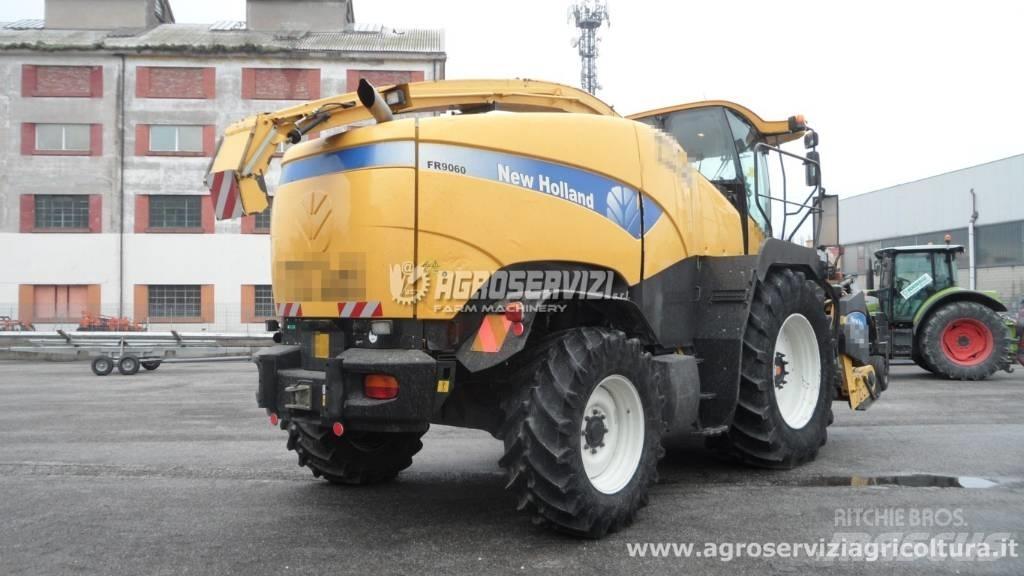 New Holland FR 9060 자동 초지기계