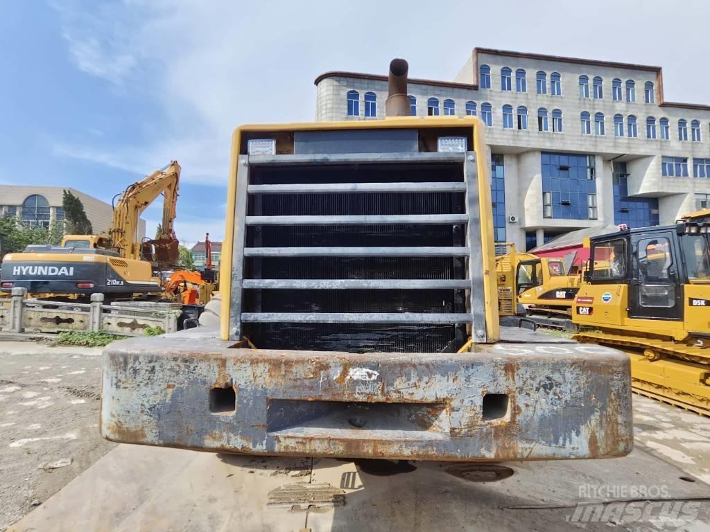 Komatsu WA 500  휠로우더