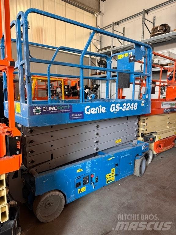 Genie GS 3246 가위형 리프트