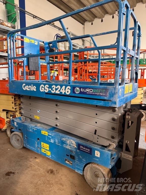 Genie GS 3246 가위형 리프트
