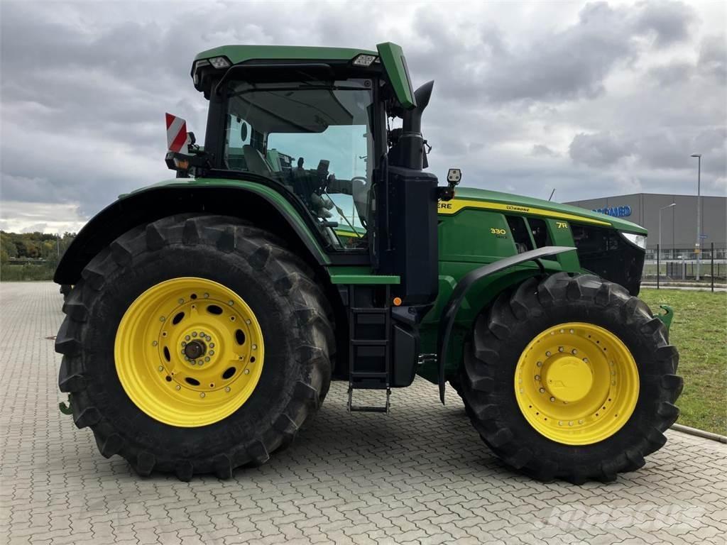 John Deere 7R 330 트랙터