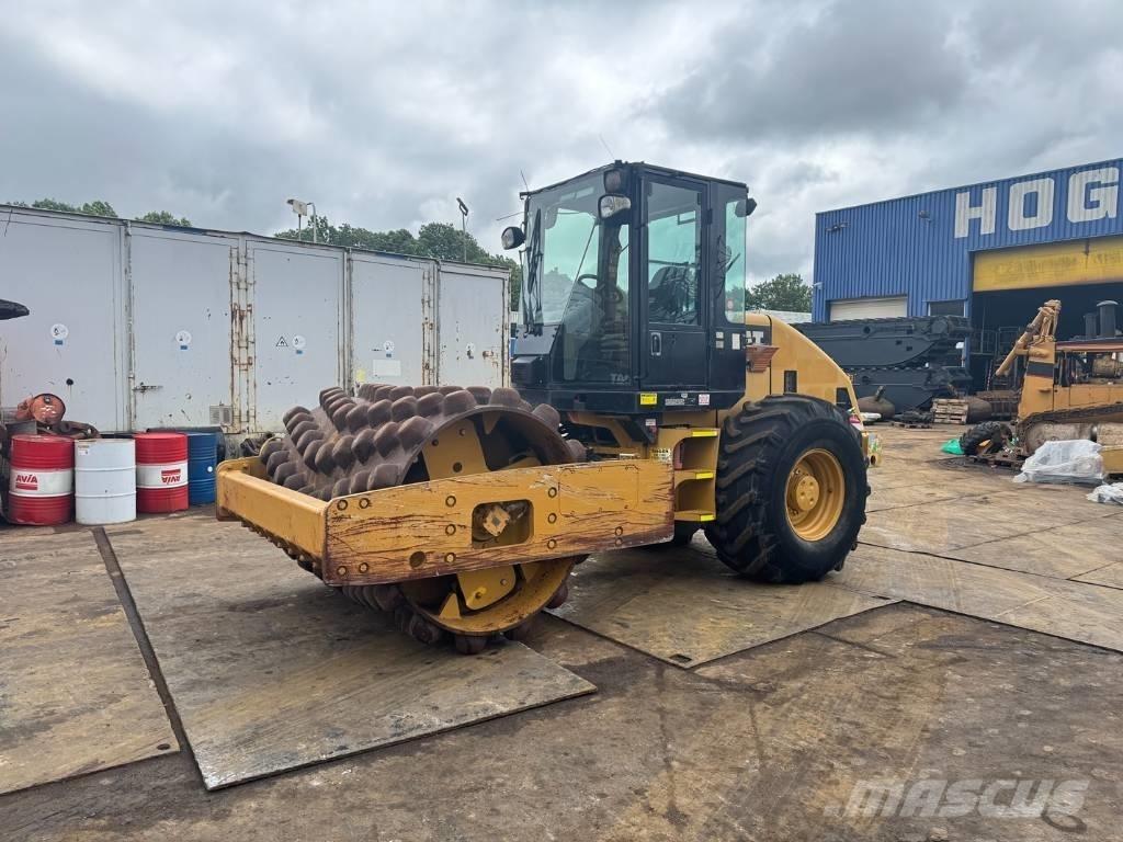 CAT CP 533 E 싱글 드럼 롤러