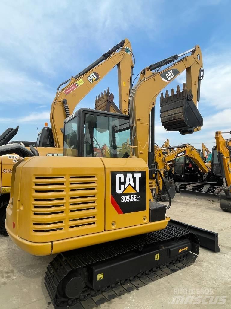 CAT 305.5 소형 굴삭기 7톤 미만