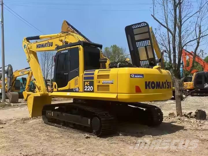 Komatsu PC220-8 대형 굴삭기 29톤 이상