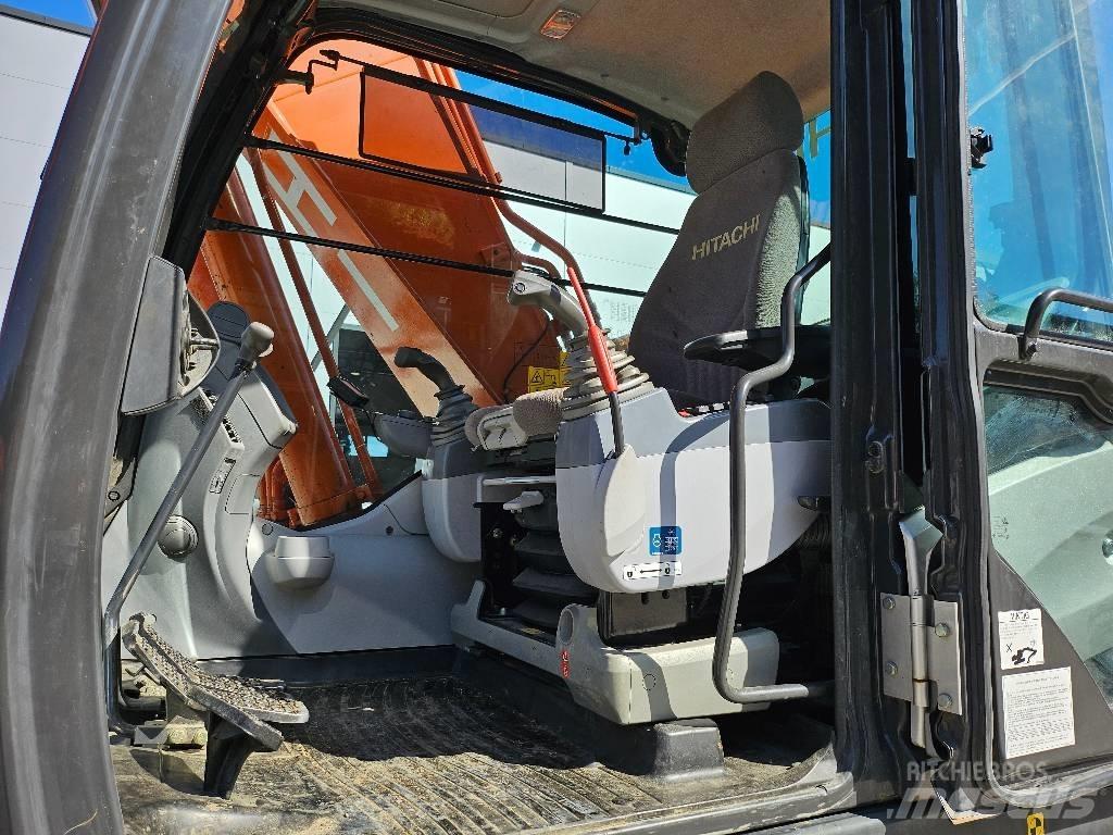 Hitachi ZX 210 LC-5 대형 굴삭기 29톤 이상