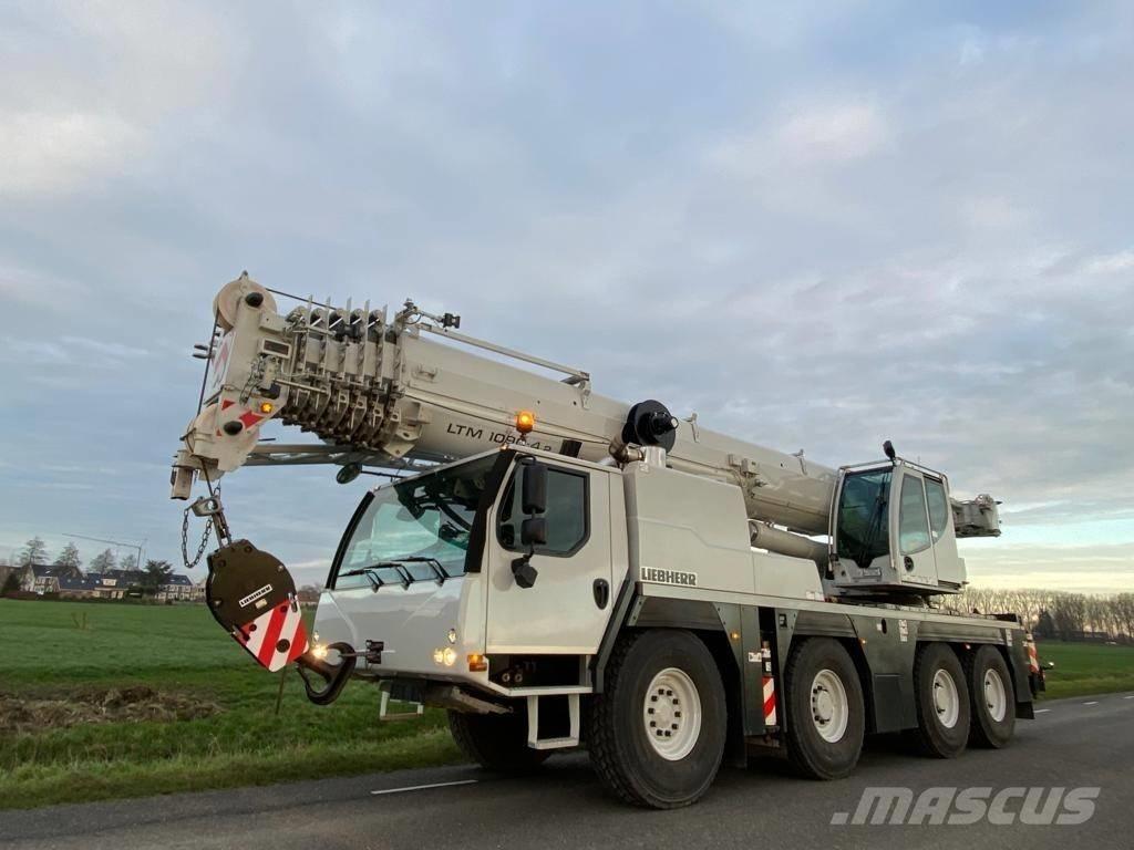 Liebherr LTM1090-4.2 A/T 크레인