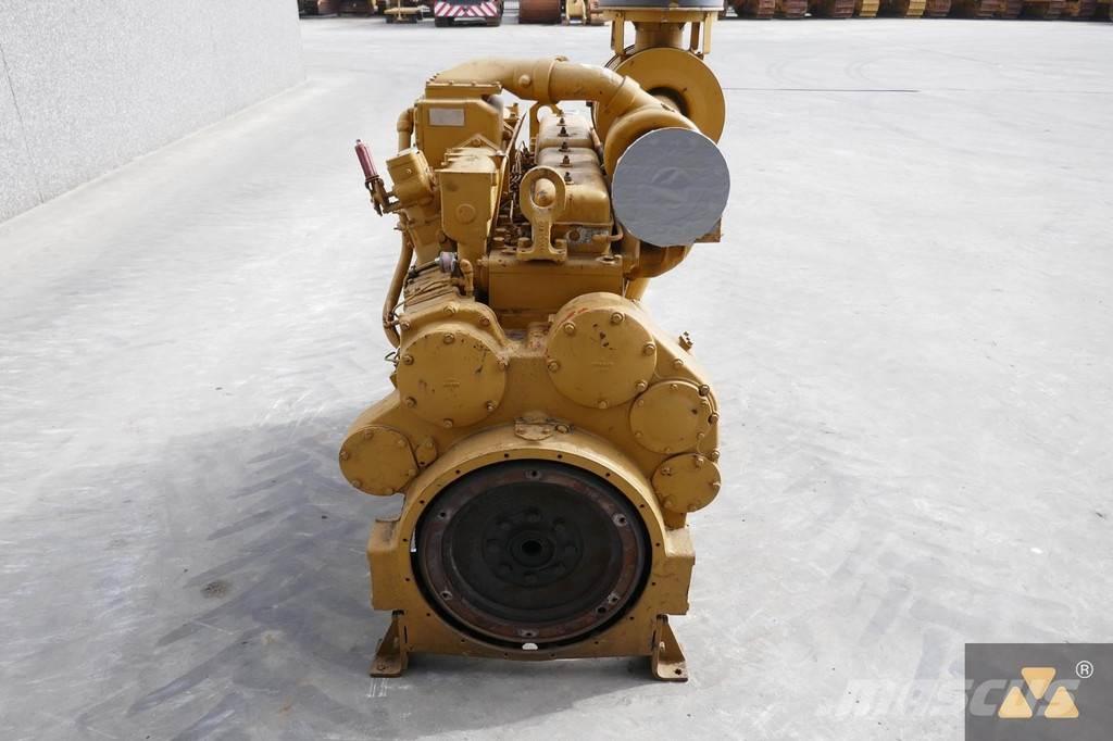 CAT D353E 엔진