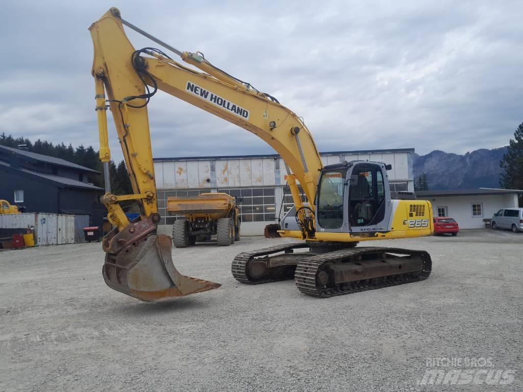 New Holland E 265 대형 굴삭기 29톤 이상