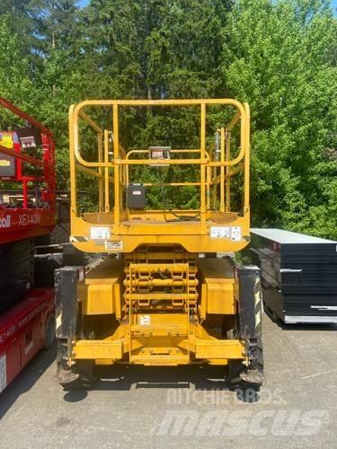 Haulotte C12DX 가위형 리프트