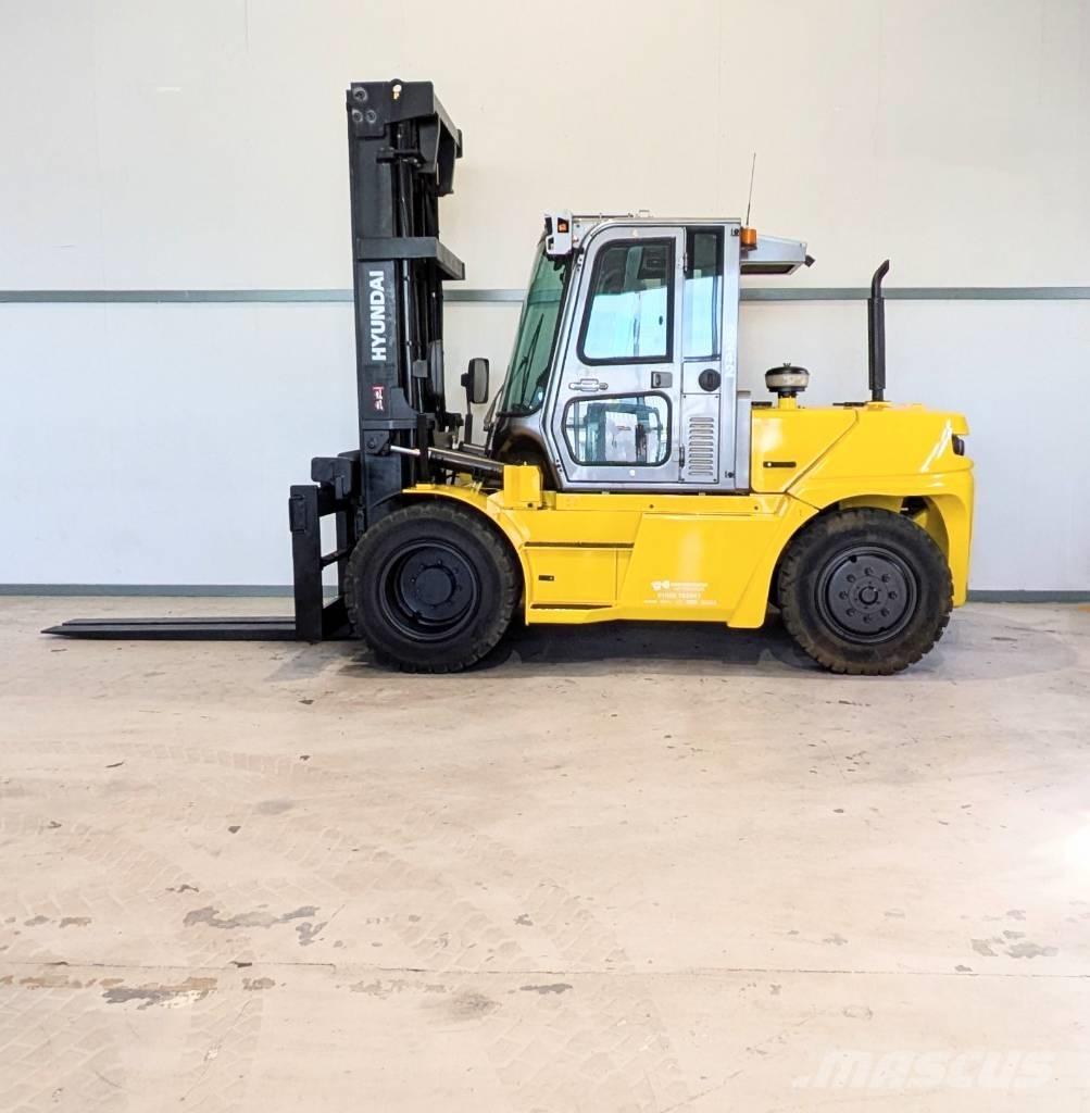 Hyundai 80 D-9 디젤 지게차
