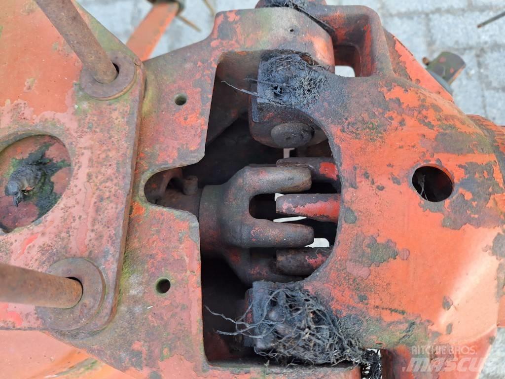 Kuhn GF 8501 T 갈퀴 및 테더