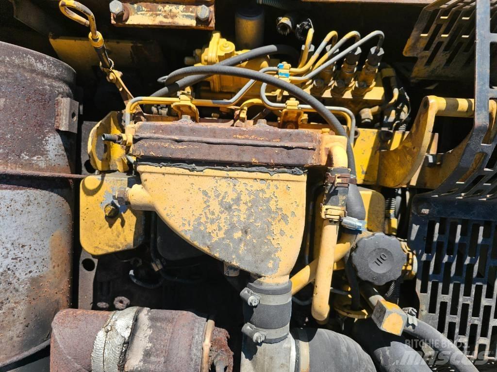 Komatsu PW 170-6  휠 굴삭기