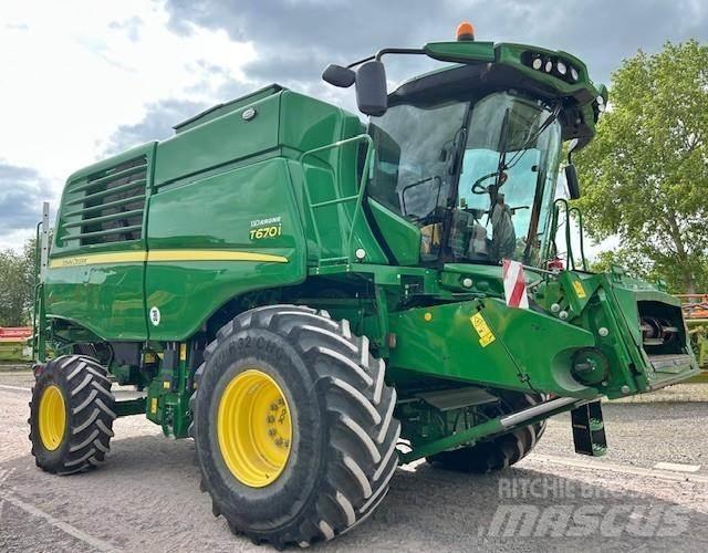 John Deere T 670 콤바인 수확기
