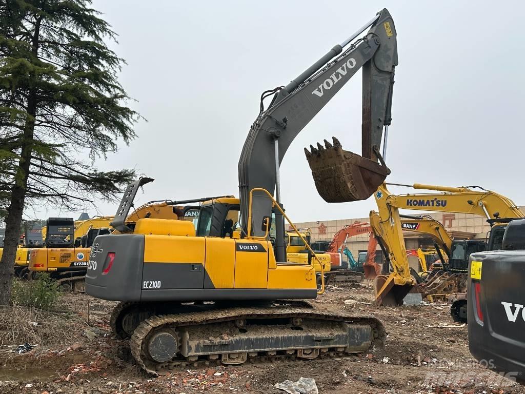 Volvo EC210D 대형 굴삭기 29톤 이상