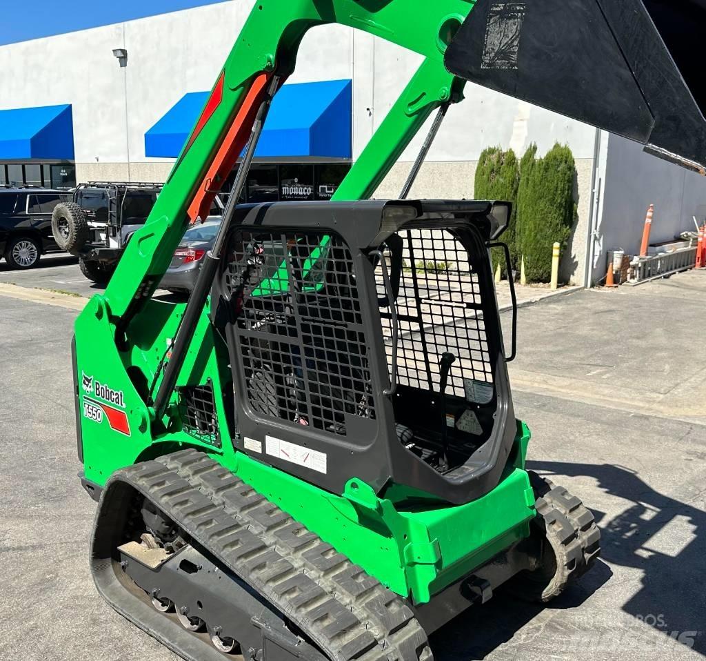 Bobcat T 550  스키드로더