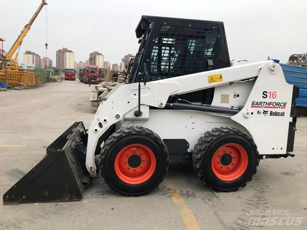Bobcat S16  스키드로더