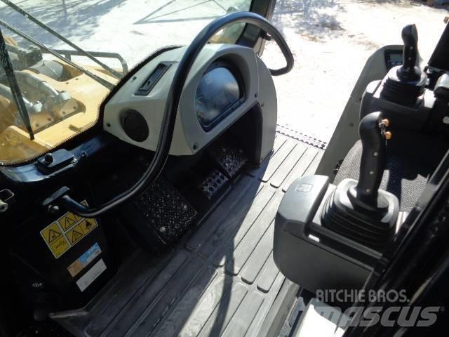 CAT 963 D 궤도식 로우더