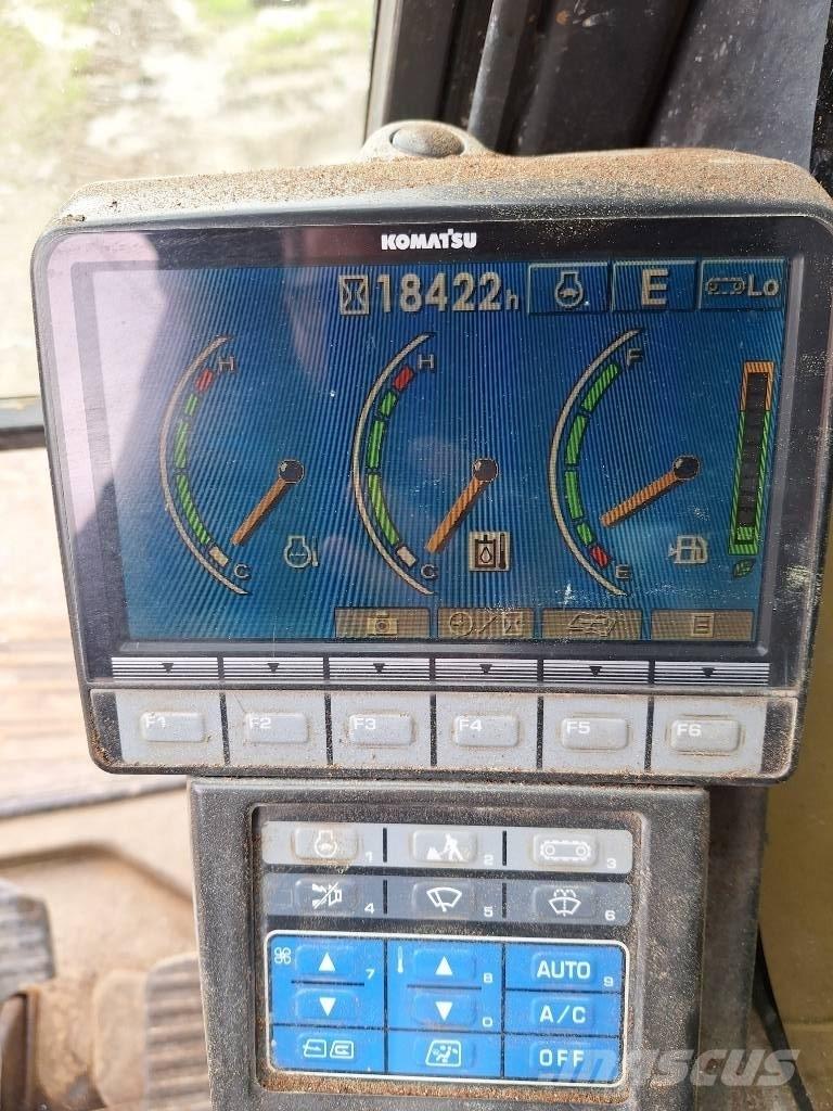 Komatsu PC 210 LC-8K 대형 굴삭기 29톤 이상