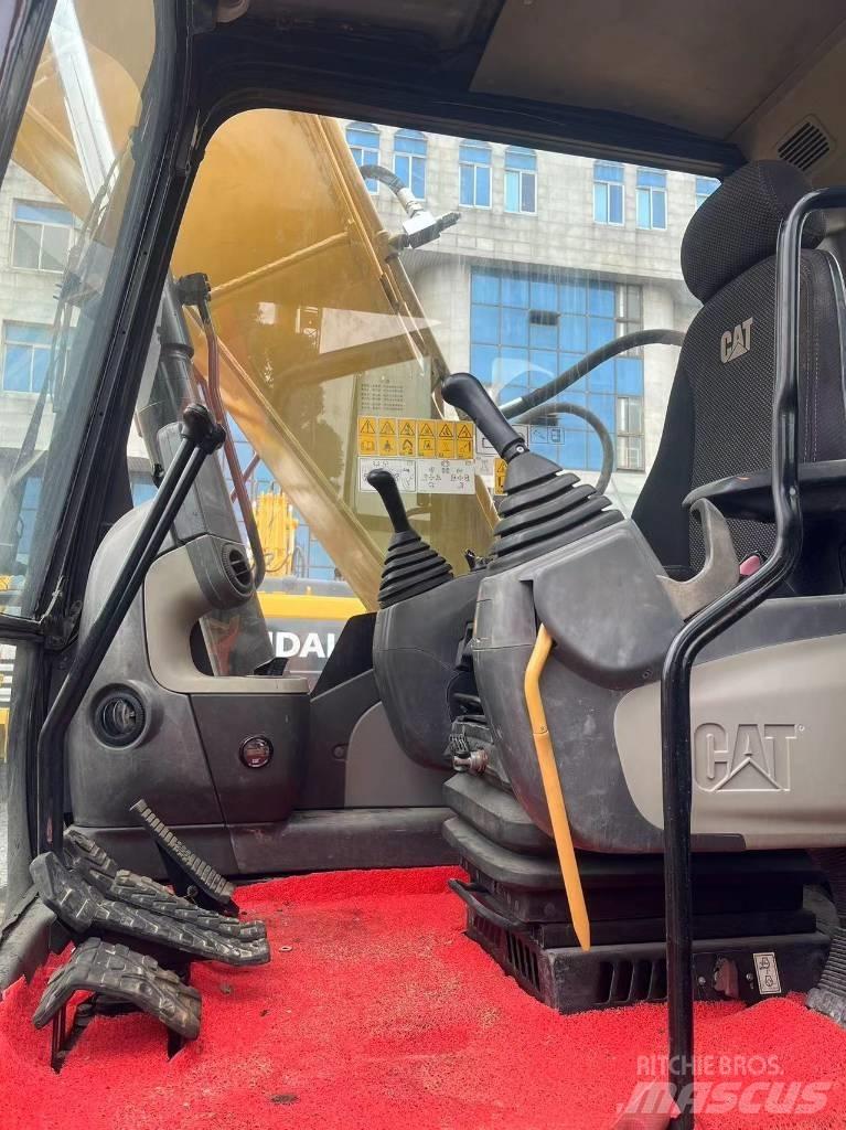 CAT 312D2GC 중형굴삭기 7톤-28톤