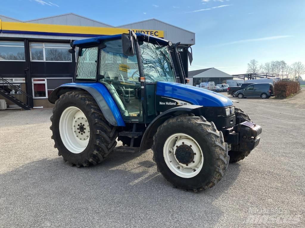 New Holland TL 90 트랙터