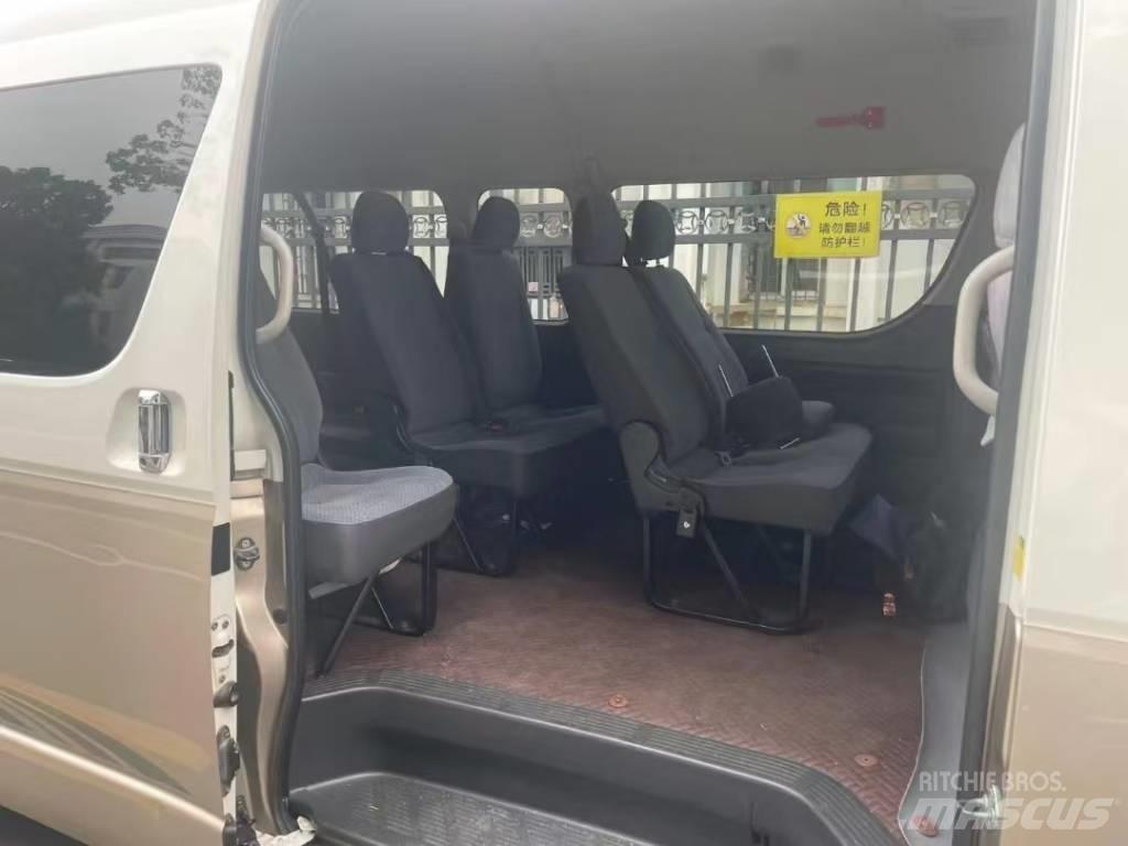 Toyota Coaster 시외버스