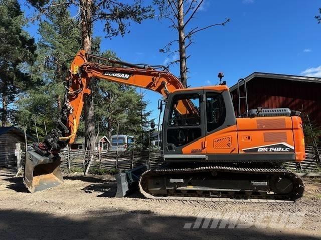 Doosan DX 140 LC 대형 굴삭기 29톤 이상