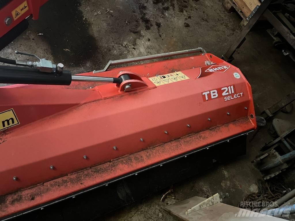 Kuhn TB 211 목장 제초기 및 토퍼