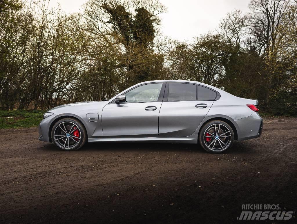 BMW 330e 자동차