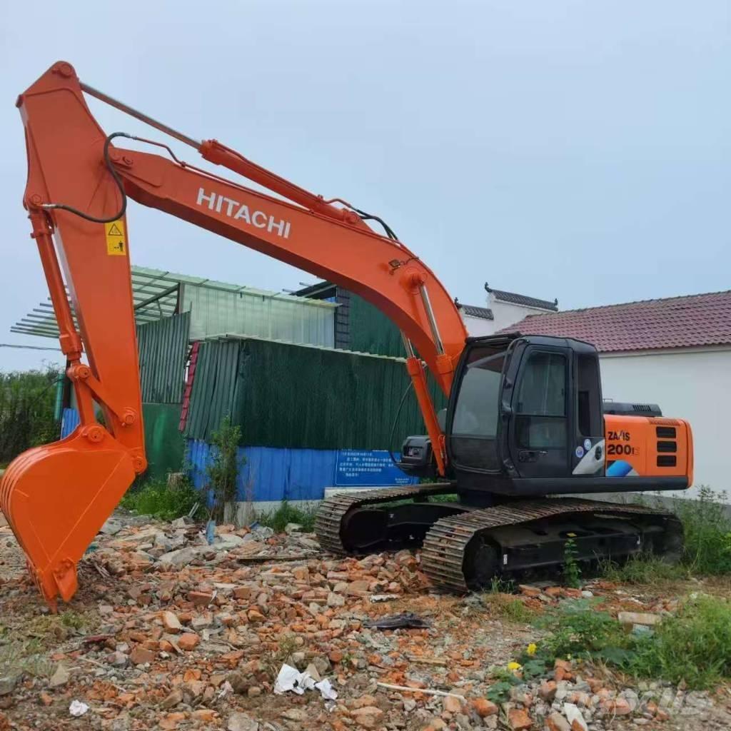 Hitachi ZX 200 대형 굴삭기 29톤 이상
