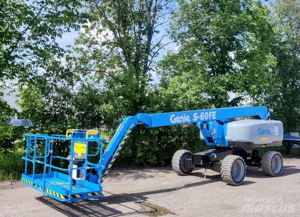 Genie S-60 FE 관절형 전동이동 리프트