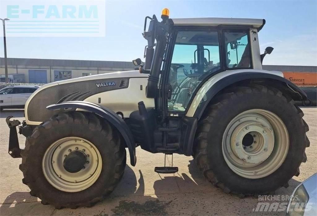 Valtra t 202 트랙터