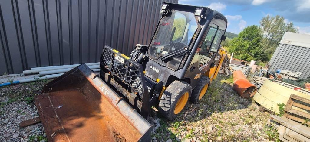 JCB 155  스키드로더