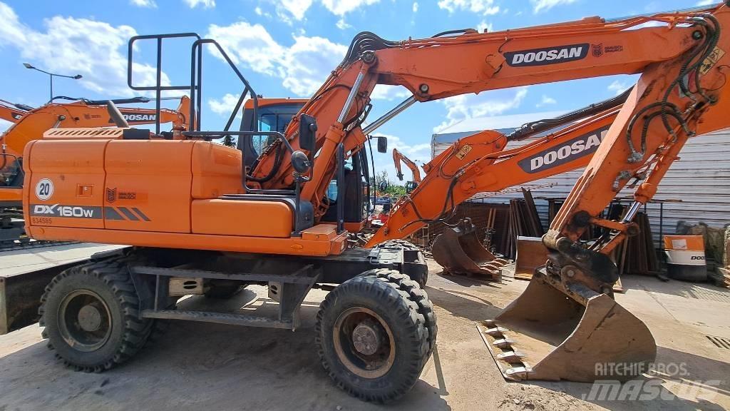 Doosan DX 160 W-3  휠 굴삭기