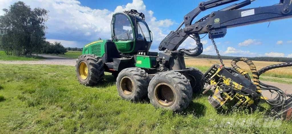 John Deere 1170 E 원목 하베스터