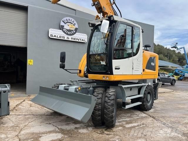 Liebherr 916  휠 굴삭기