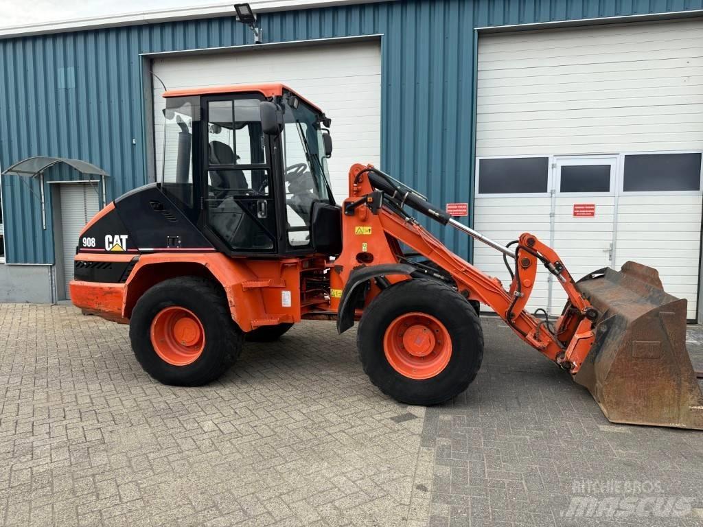 CAT 908  휠로우더