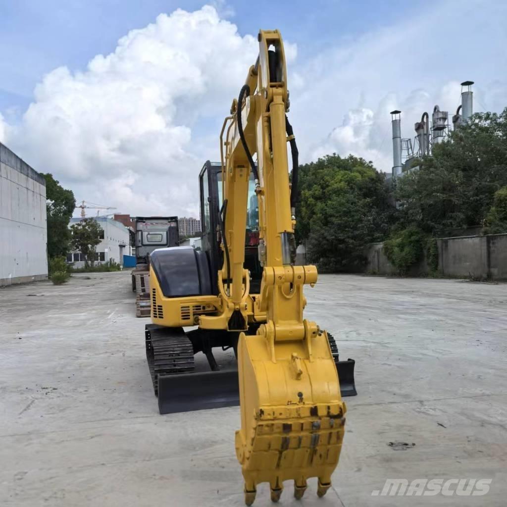 Komatsu PC 50 MR-2 소형 굴삭기 7톤 미만