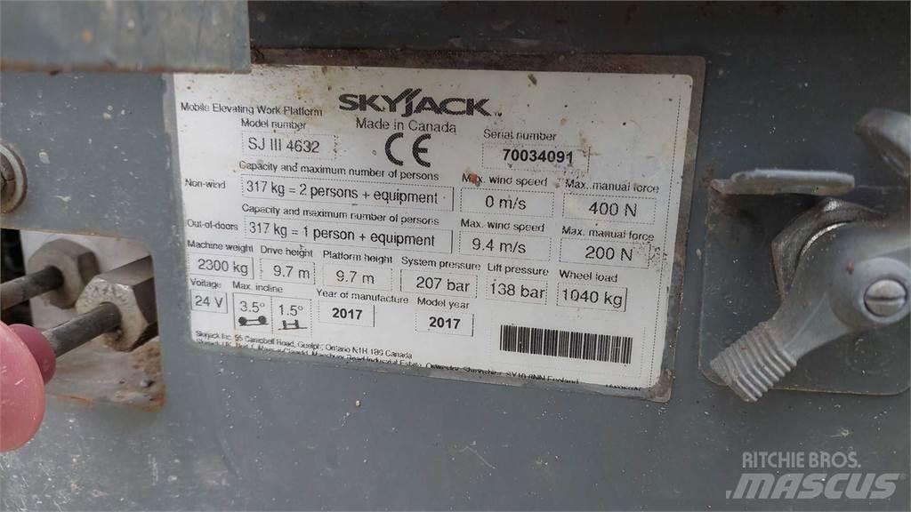 SkyJack SJIII4632 가위형 리프트