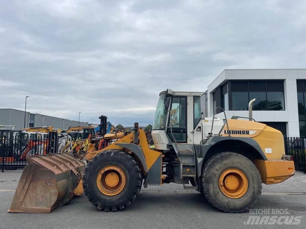 Liebherr L544  휠로우더