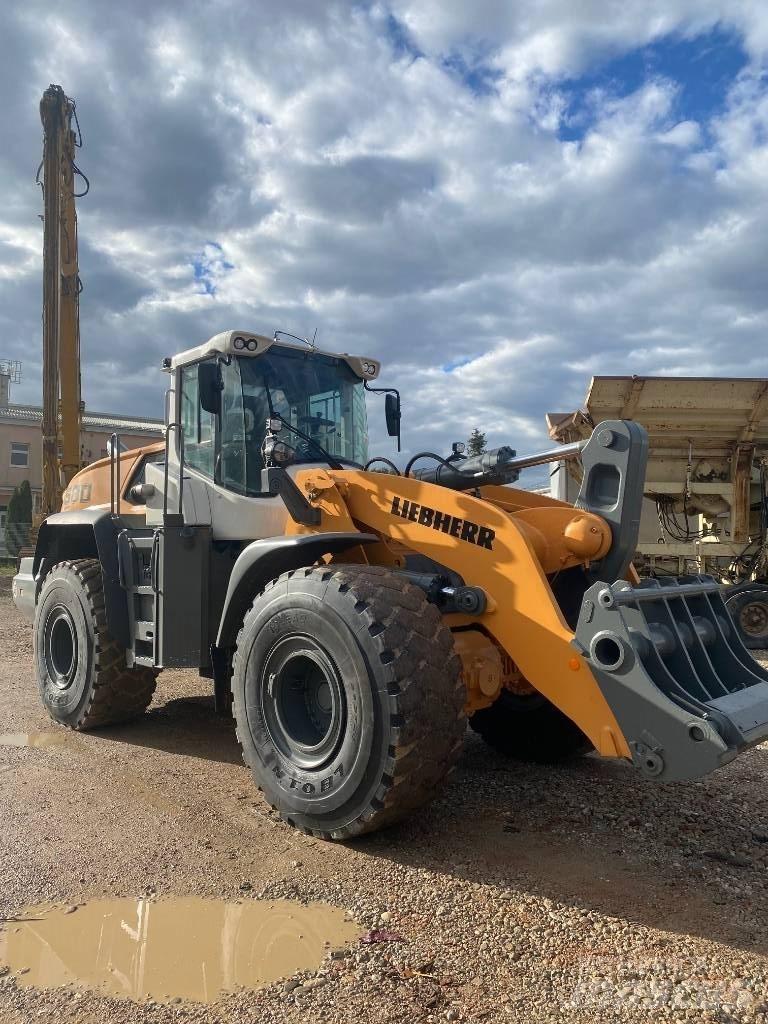 Liebherr 580  L  휠로우더