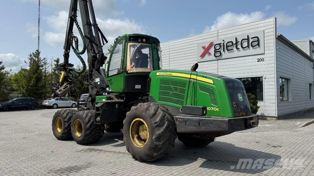 John Deere 1070 E 원목 하베스터