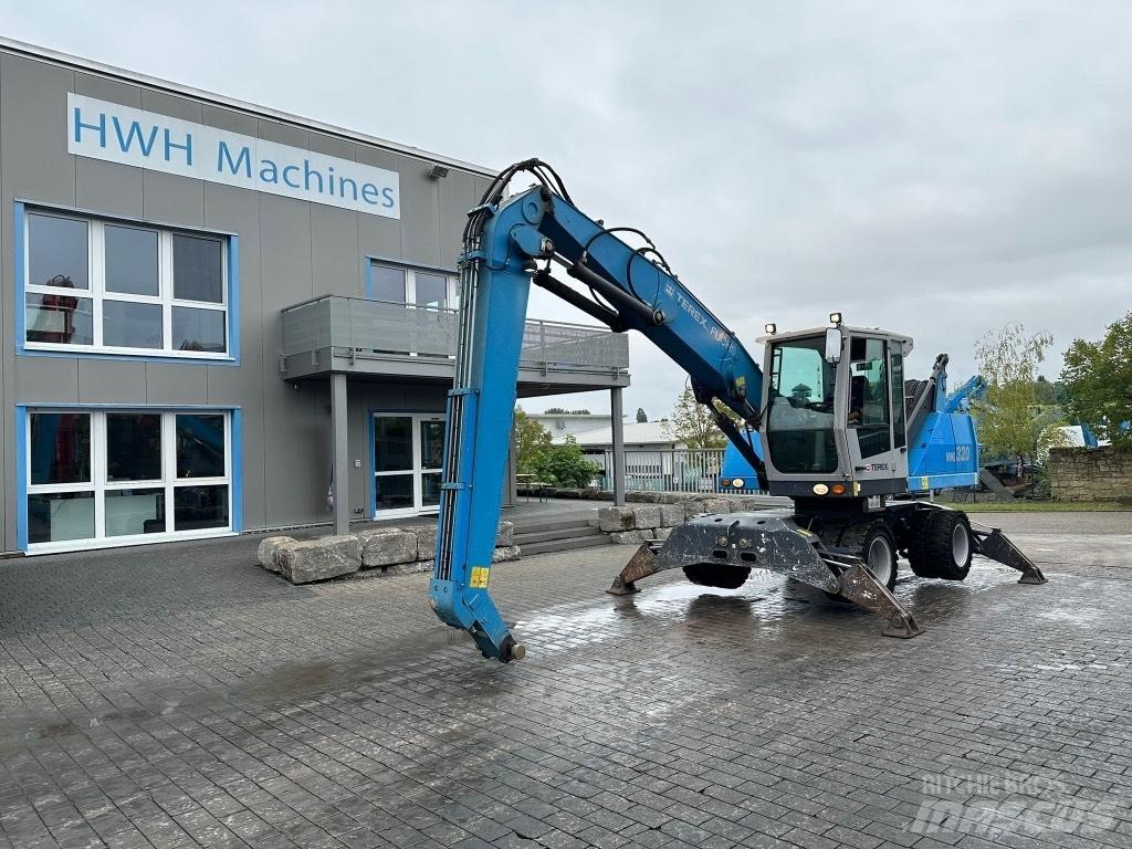 Fuchs MHL 320 D 폐기물/산업 처리기
