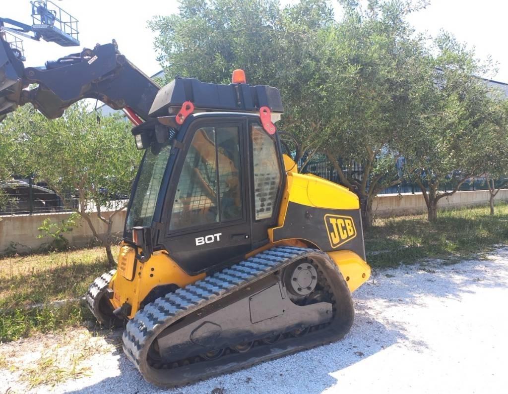 JCB 1110 T  스키드로더