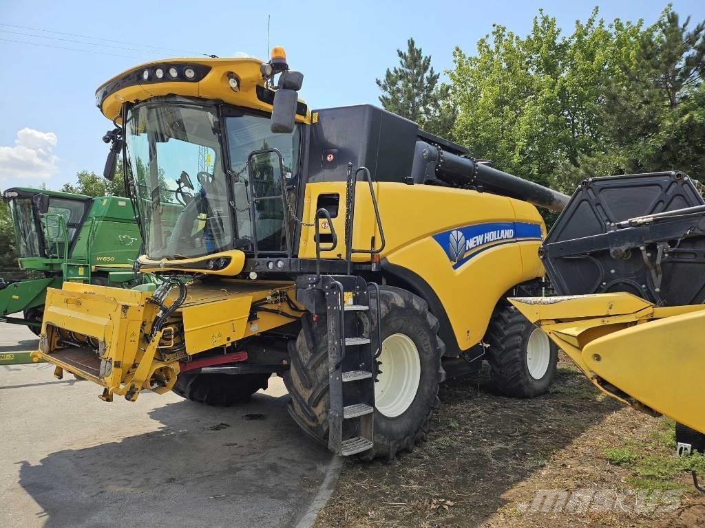 New Holland CX8.70 콤바인 수확기